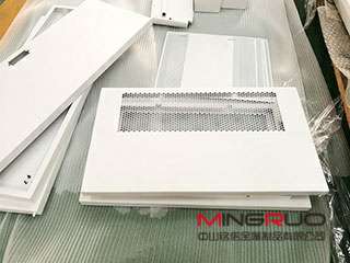 做钣金机箱要考虑的一些问题_太原光远教育科技创新有限公司