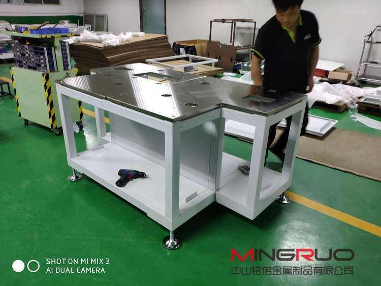 钣金加工不锈钢的有关实用知识_太原光远教育科技创新有限公司