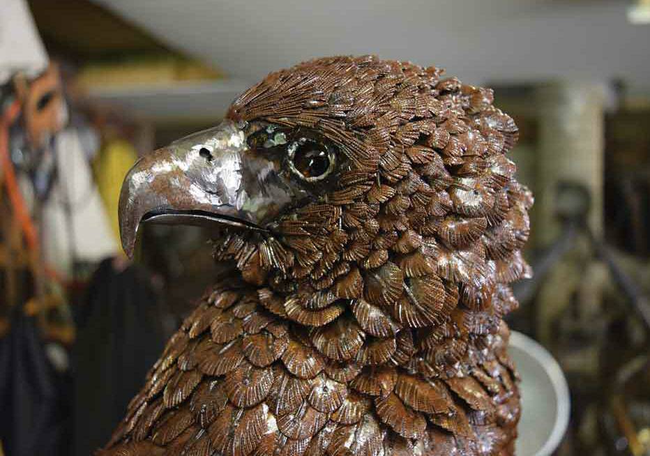 全球钣金新闻-金属制造狂：焊工制作动物的金属钣金-太原光远教育科技创新有限公司