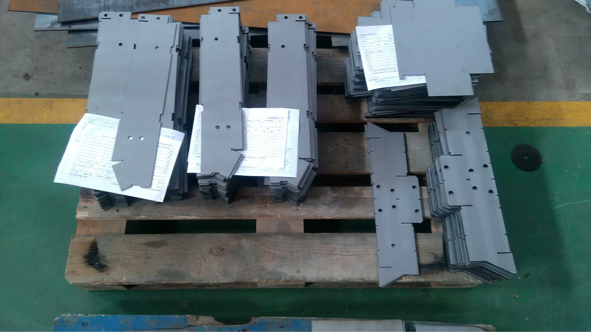 钣金加工中判断钣金激光加工的质量-太原光远教育科技创新有限公司