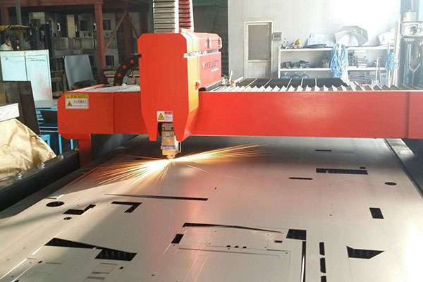 使用激光切割机精密度明显提升-太原光远教育科技创新有限公司