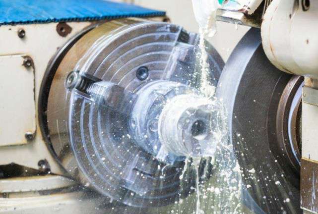 分析加工毛刺原因-太原光远教育科技创新有限公司